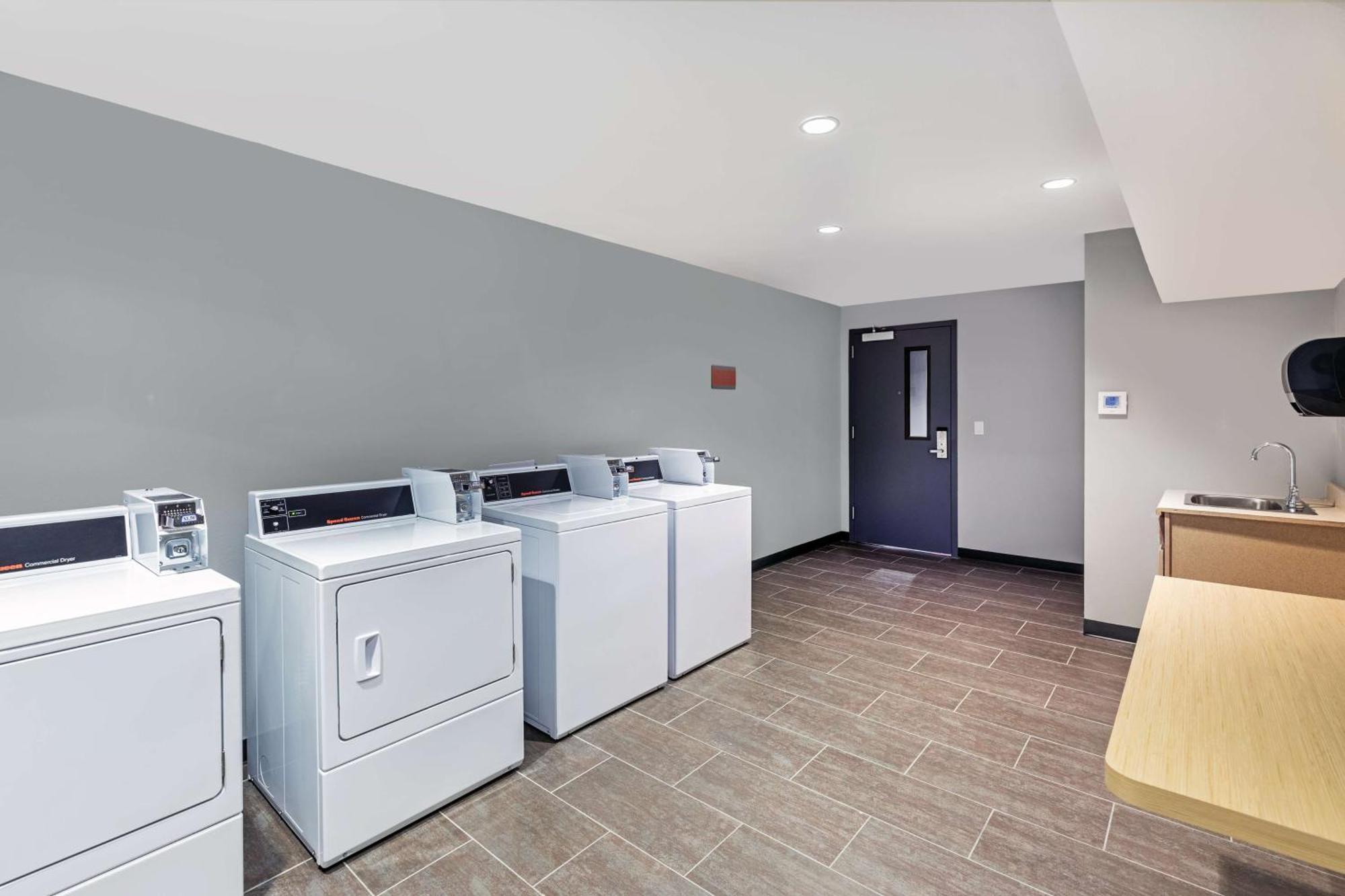Home2 Suites By Hilton Laredo, Tx Экстерьер фото
